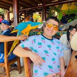 Meet your Posher, Bernardo